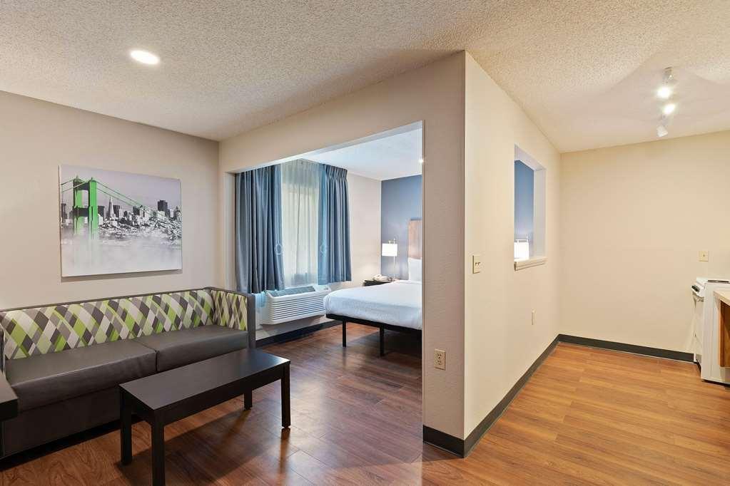 Extended Stay America Select Suites - Charlotte - University Place - E Mccullough Dr Bilik gambar