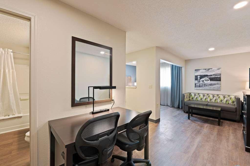 Extended Stay America Select Suites - Charlotte - University Place - E Mccullough Dr Bilik gambar