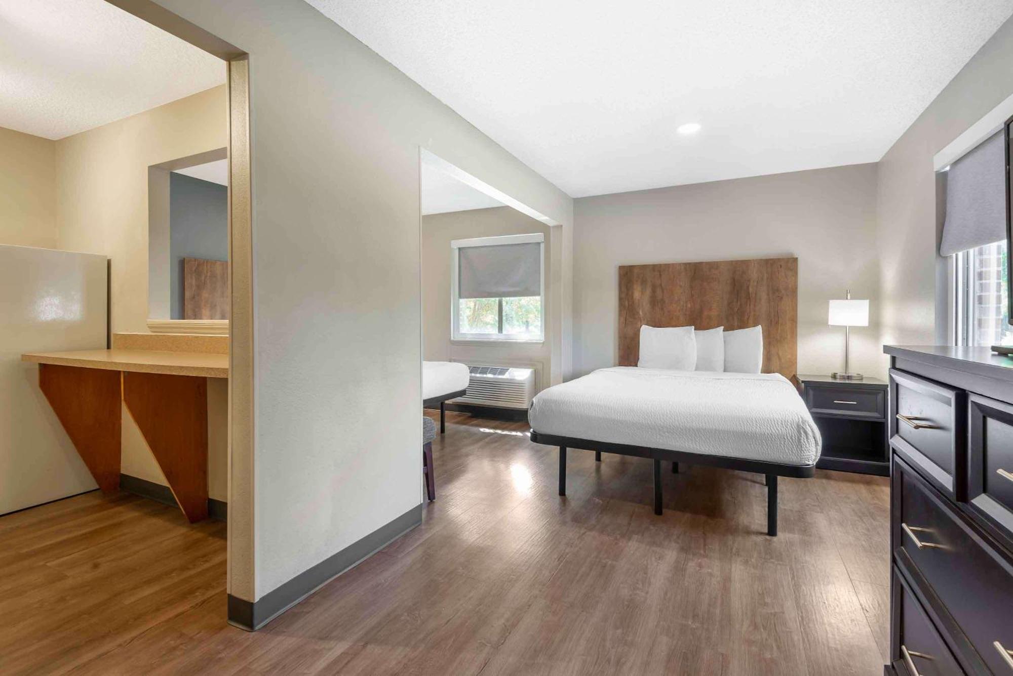 Extended Stay America Select Suites - Charlotte - University Place - E Mccullough Dr Luaran gambar