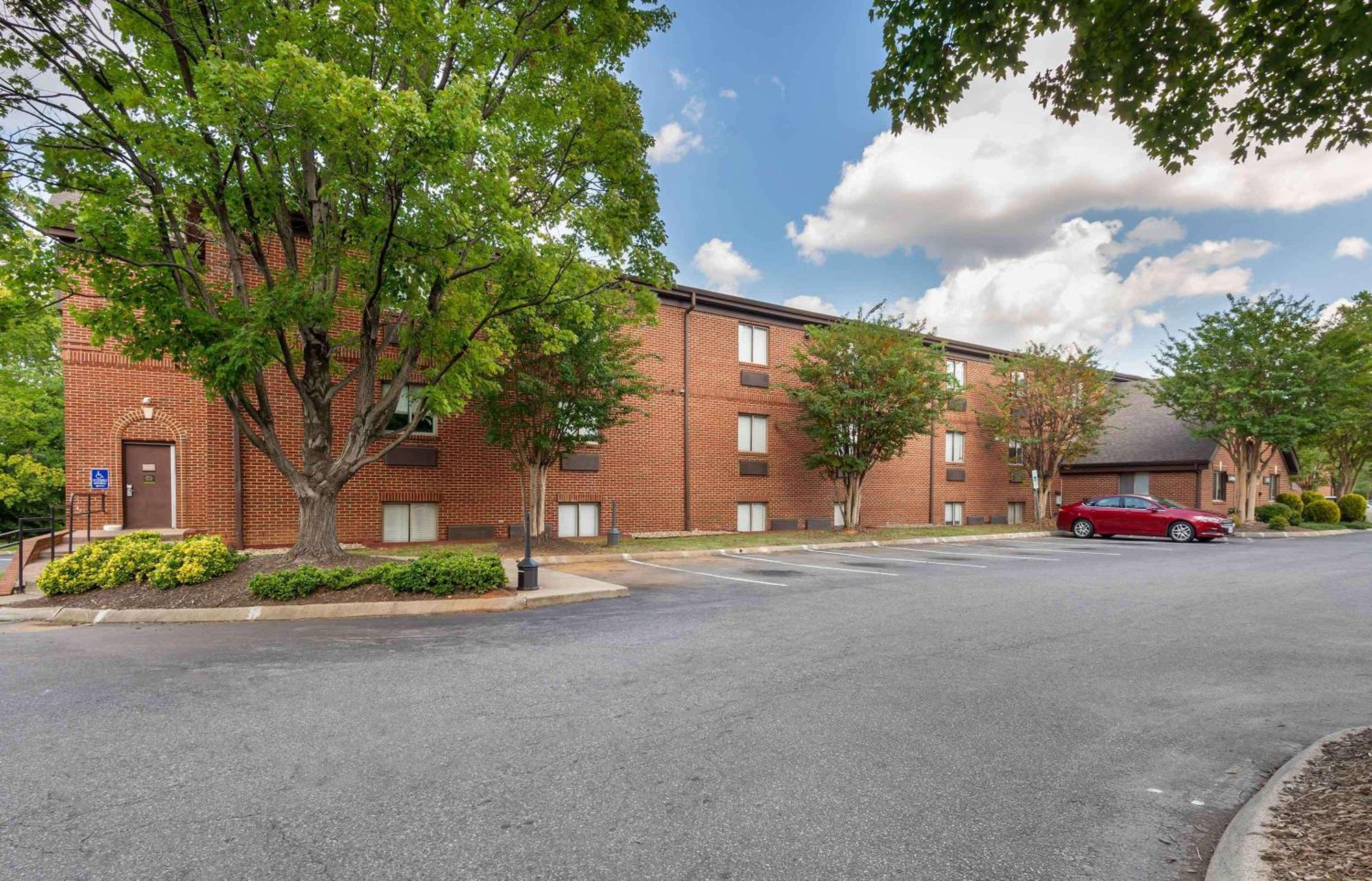 Extended Stay America Select Suites - Charlotte - University Place - E Mccullough Dr Luaran gambar